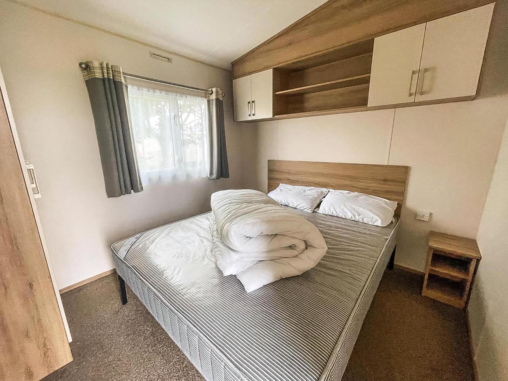 Superb 6 Berth Caravan At St Osyth Beach, Near Clacton-On-Sea Ref 28008Mc エクステリア 写真