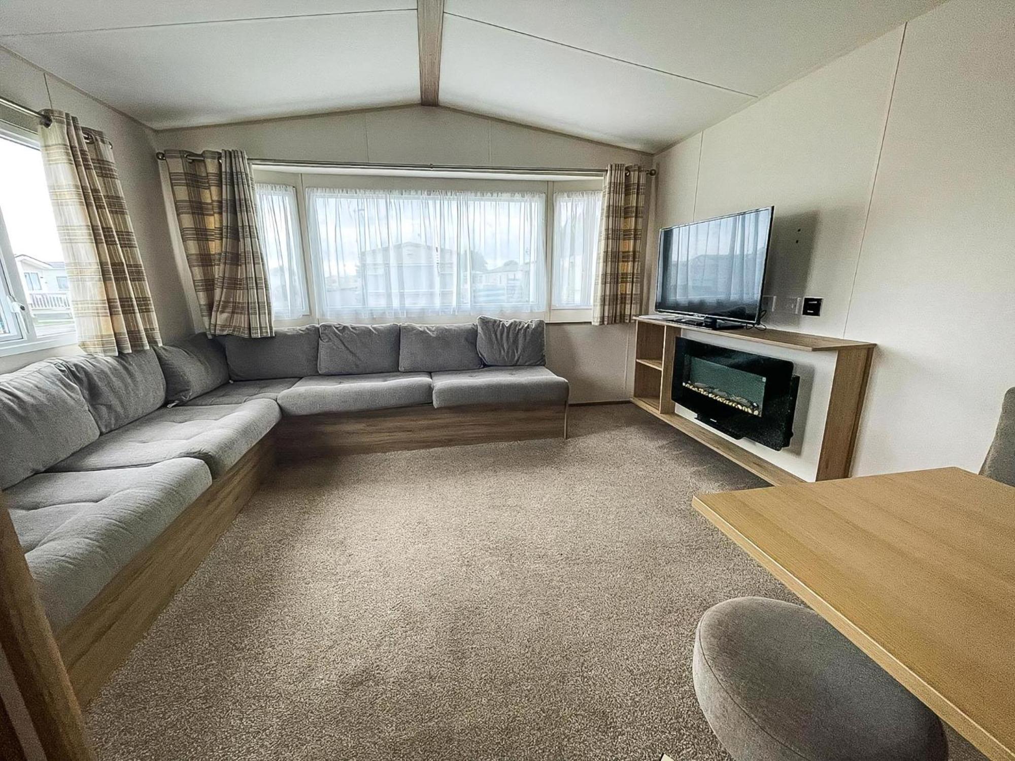 Superb 6 Berth Caravan At St Osyth Beach, Near Clacton-On-Sea Ref 28008Mc エクステリア 写真